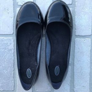 Black Dr. Scholls Flats